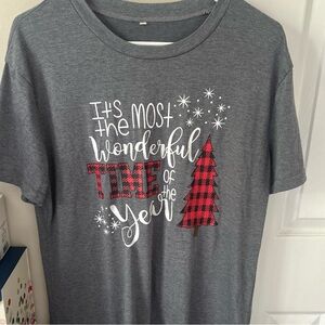 Gray Holiday Graphic T-Shirt